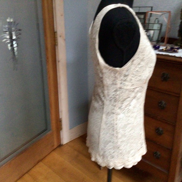 Lacy, Beige Chamise - Picture 6 of 8